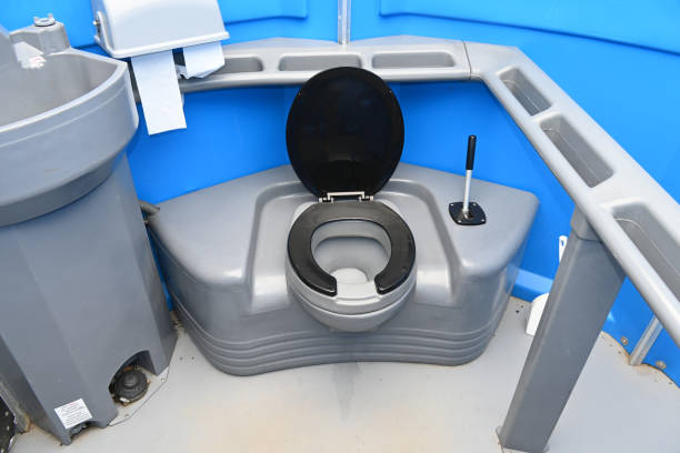 Best Wedding porta potty rental  in Lyndhurst, VA